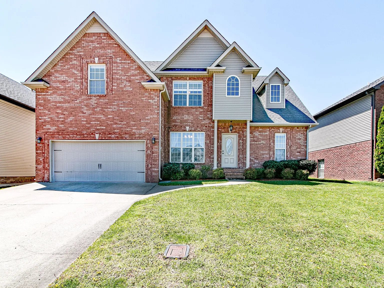 1566 Cobra Ln — Photo 2