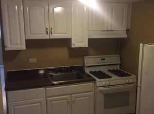 443 N Jackson St APT 2, Waukegan, IL