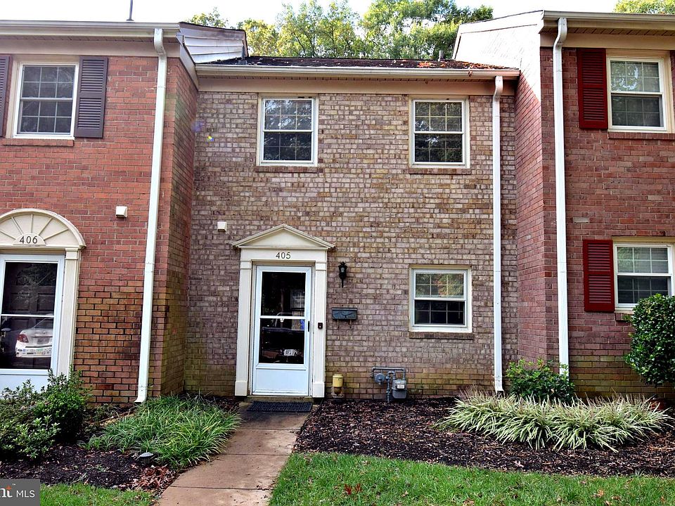 1st image of 405 Greenbrier Ct #405