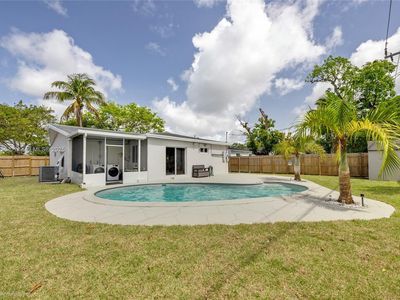 12245 NW 2nd Ave, North Miami, FL, 33168