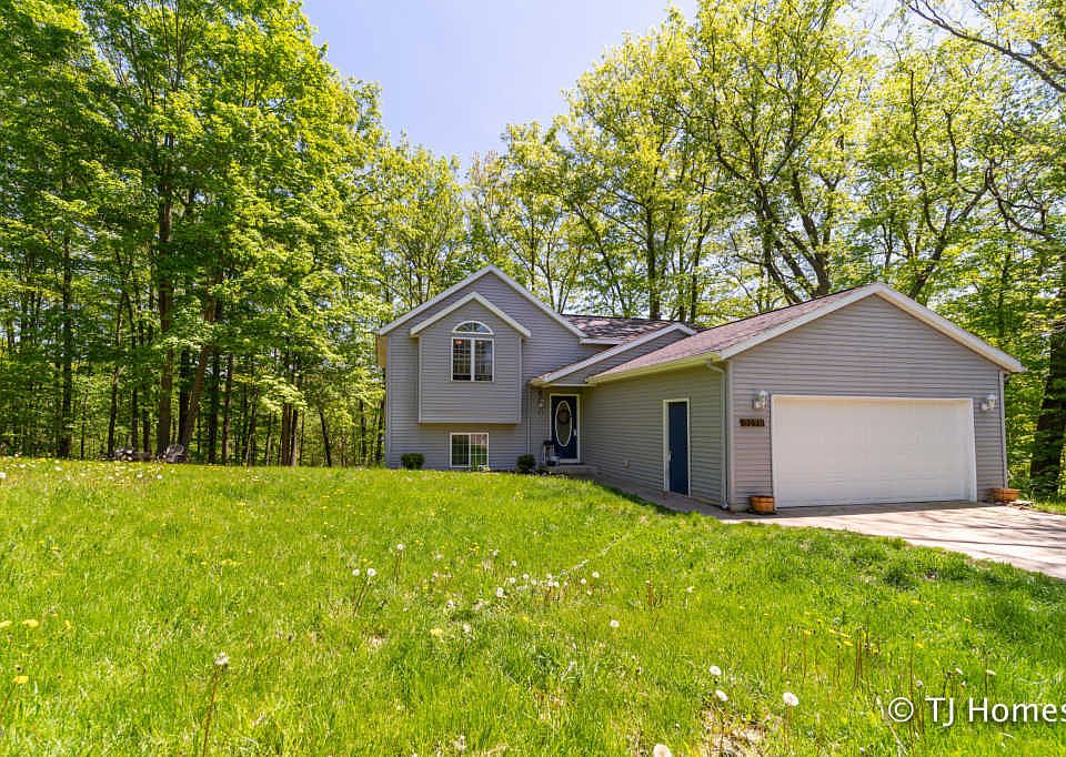 1st image of 3170 River Hill Dr