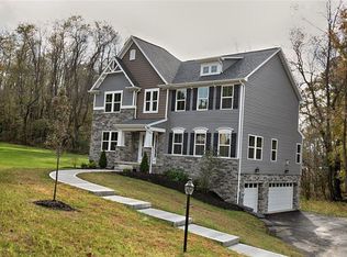 116 Sunny Dell Ln, Canonsburg, PA