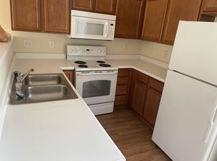 425 Goldstaff Ln, Charlotte, NC 28273