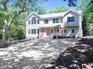 3475 Wunneweta Rd, Cutchogue, NY 11935