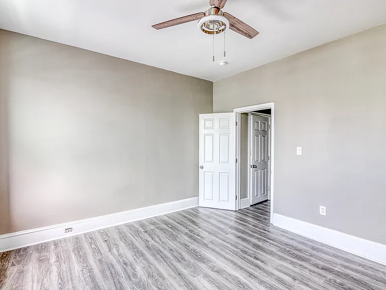 4834 Olive St — Photo 23