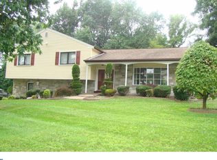 3316 Sherwood Ln, Dresher, PA 19025