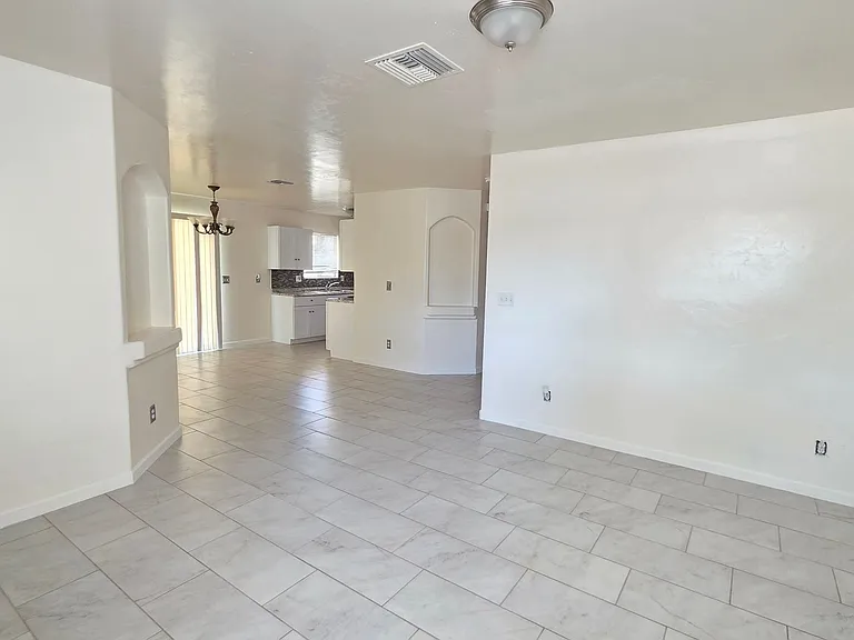 4167 E Market St — Photo 3