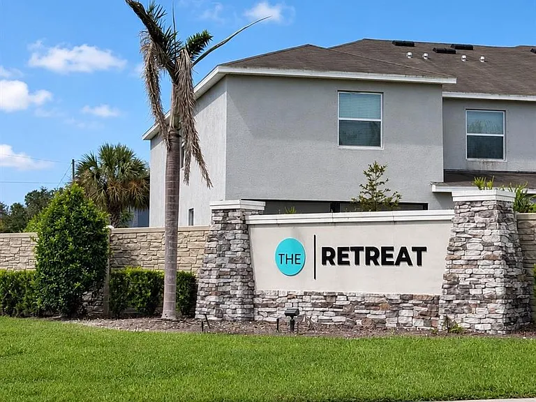 809 Lucent Sands Ct — Photo 2