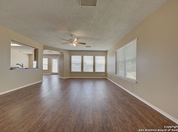 3rd image of 8225 Laurel Bnd