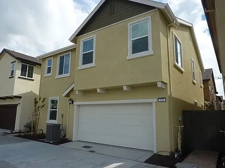 516 Dijon Pl — Photo 20
