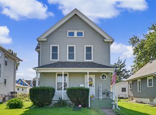 811 F Ave NW, Cedar Rapids, IA 52405