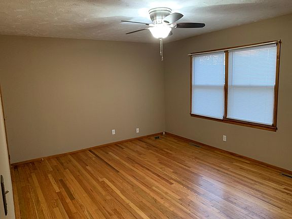 5th image of 7501 S 76th Ave