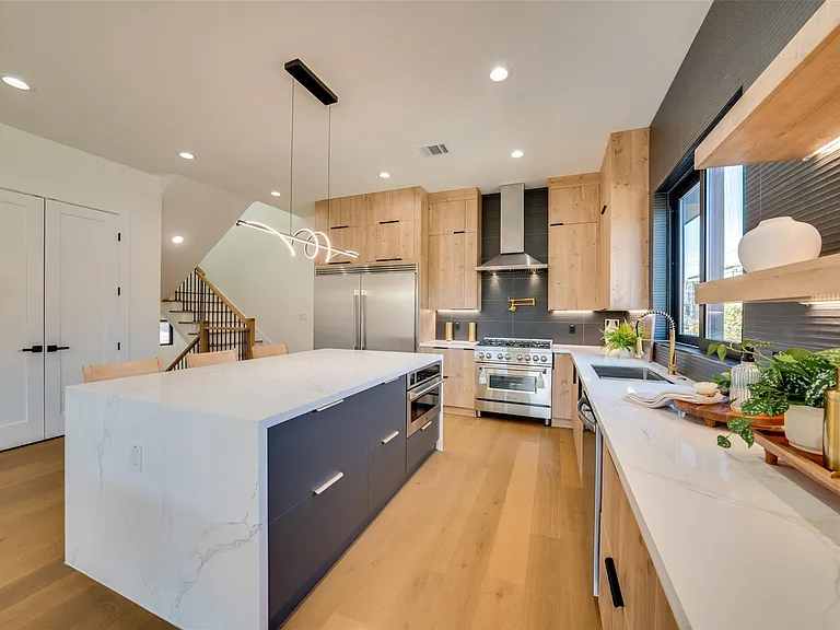 3825 Munger Ave — Photo 12