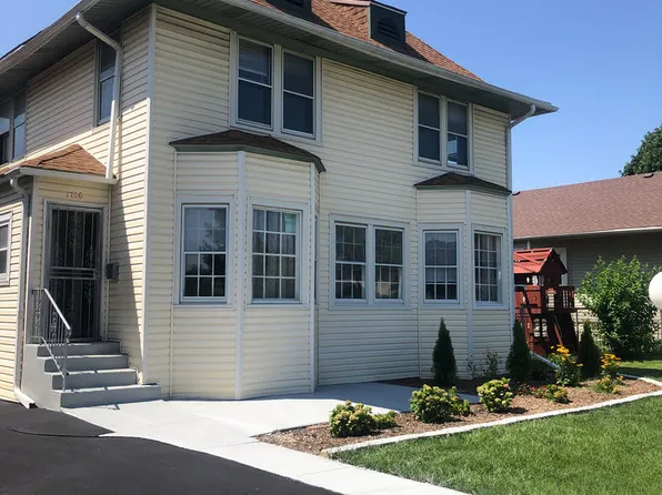 1706 S 8th Ave, Maywood, IL 60153