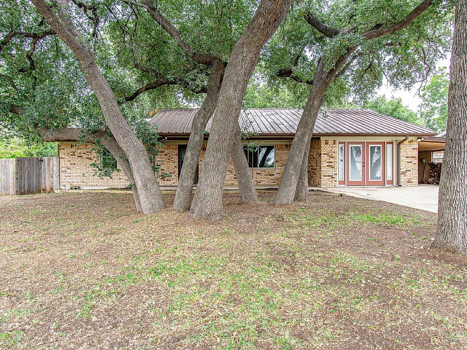 1st image of 6 Ramsey Ln