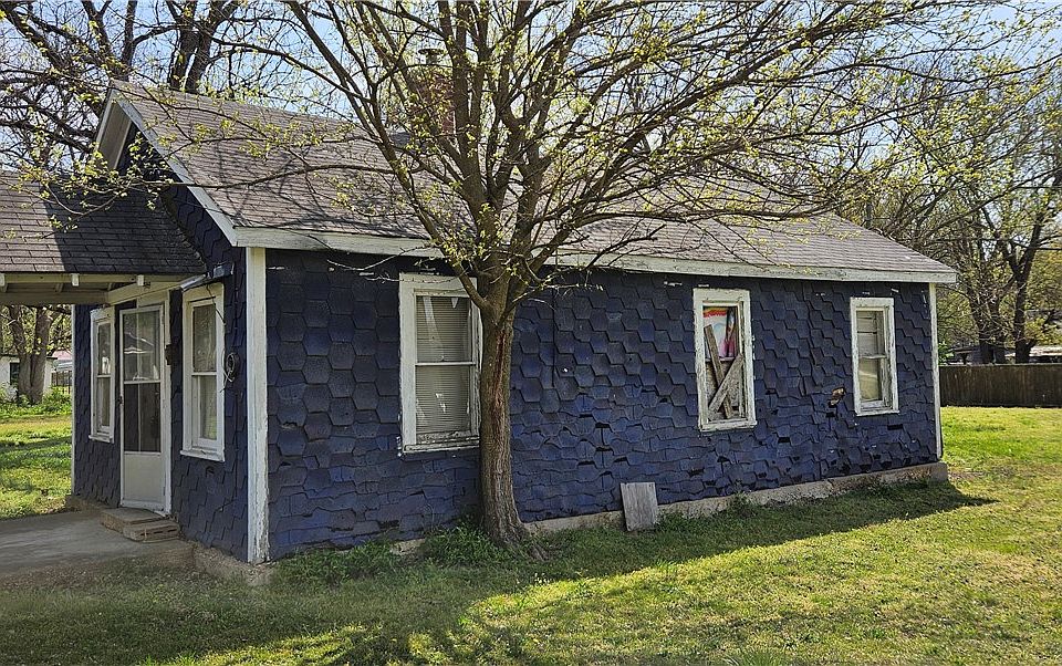 2nd image of 714 W Tahlequah St