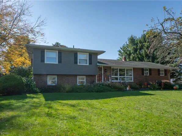 5522 Grove St, Louisville, OH 44641