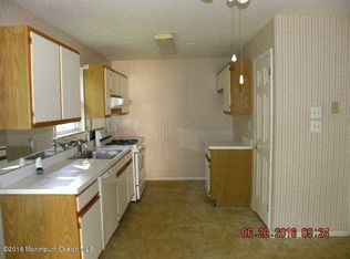 71 Farnworth Close #1000, Freehold, NJ 07728