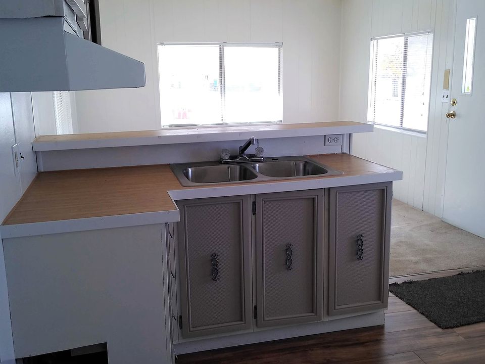 2nd image of 840 Fort Ave Trlr 43