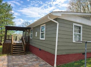 818 Buskill Ave, Richlands, VA 24641