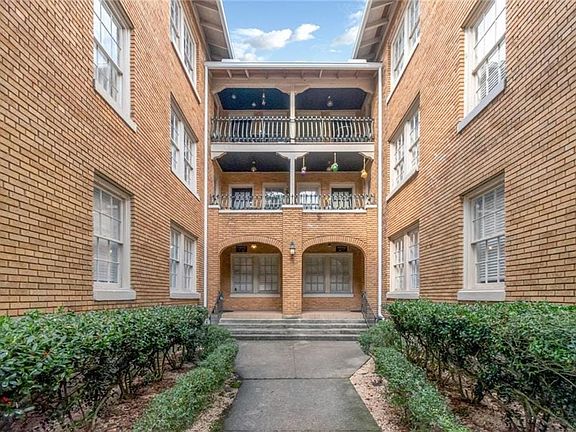 2nd image of 1602 Government St APT 1A