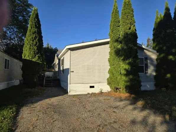 119 Maple Dr #52, Mankato, MN 56001