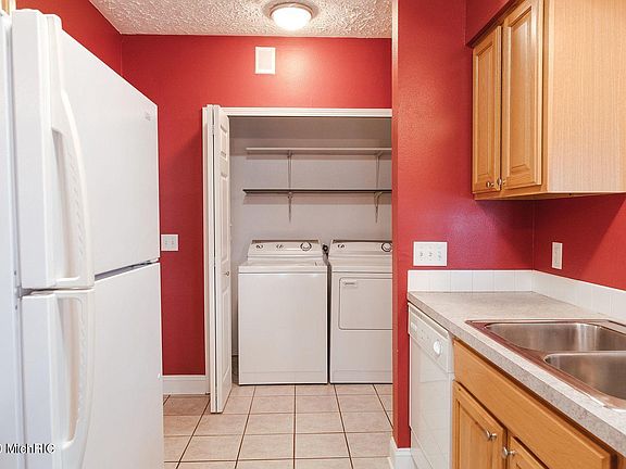 5th image of 5688 E Town Dr Unit 4