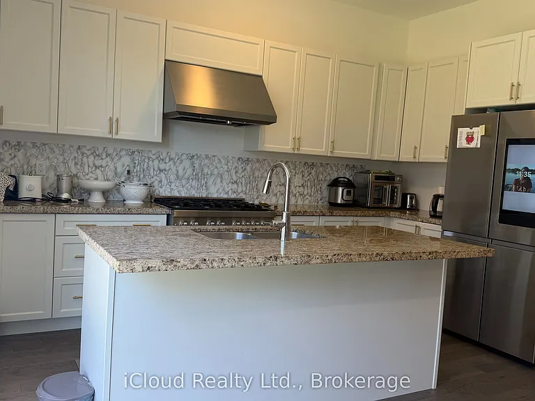 144 Petch Ave — Photo 9