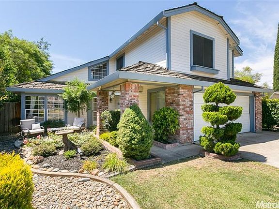 3rd image of 617 Lunardi Way
