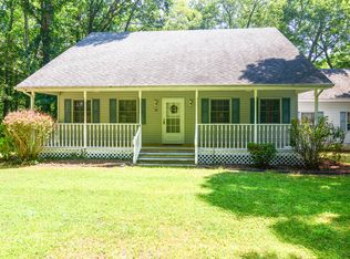 35 Lakewood Dr, Lewes, DE 19958