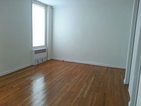 3rd image of 8531 120th St APT 6F