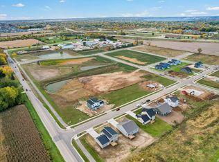 5624 Divine St, Madison, WI 53718