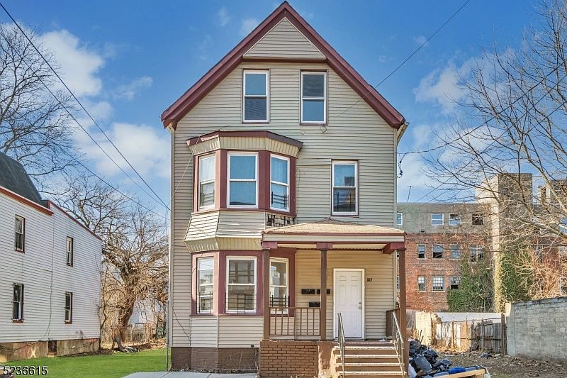 1st image of 103 S 9Th St #3