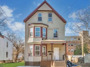 103 S 9th St FLOOR 3, Newark, NJ 07107