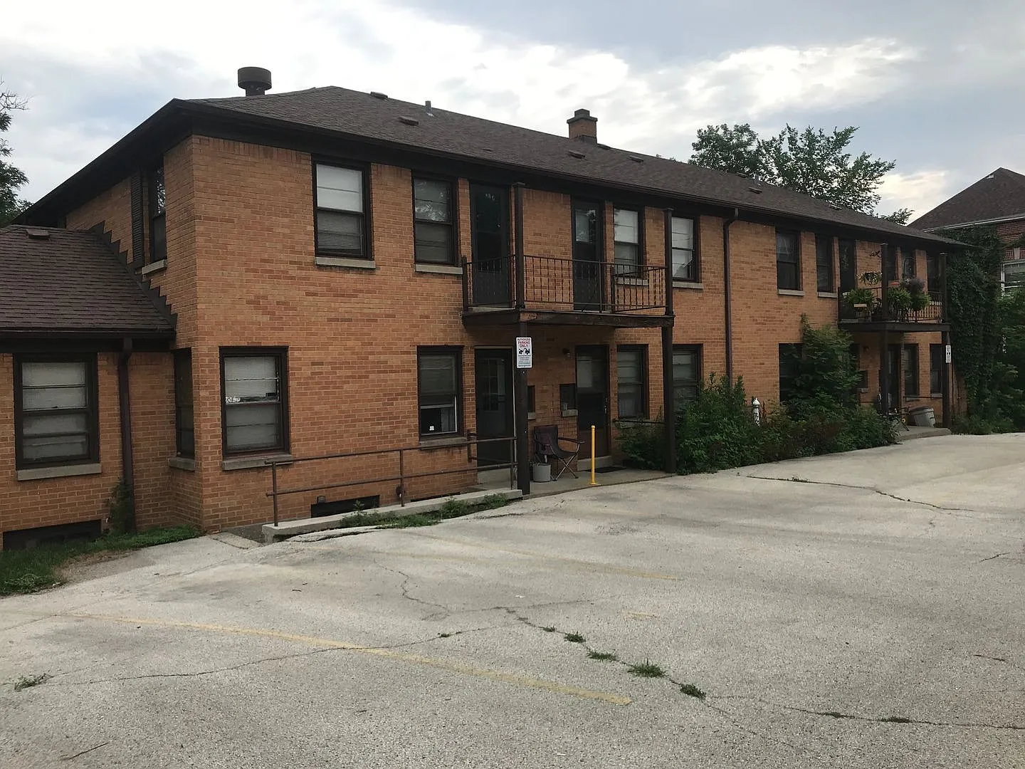 6225-29 Milwaukee Ave. — Photo 2