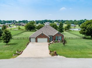11880 Fieldstone Dr, Collinsville, OK 74021