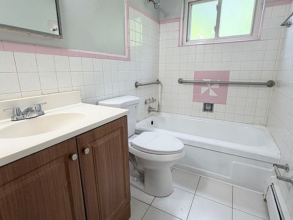 4th image of 2302 W Galbraith Rd