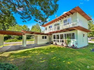 4924 Henley St, Blaine, WA 98230