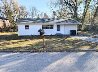405 N Kimes St, Harrison, AR 72601