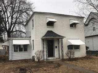 612 Walnut Ave, Elgin, IL 60123