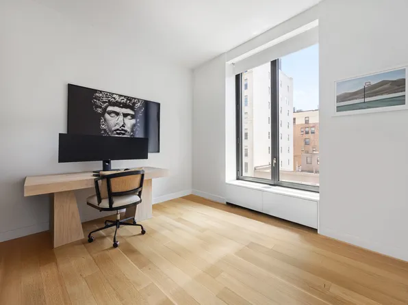 21 East 12th Street image 11 of 19