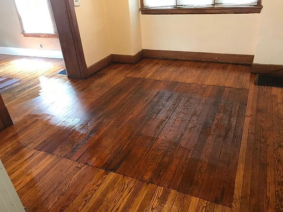 5th image of 725 N Saint Louis Blvd