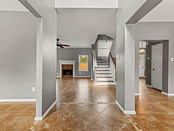 4th image of 5407 W Harrow Dr