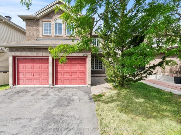236 Colbert Cres, Ottawa, ON K1V 2C5