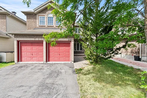 236 Colbert Cres Photo 1