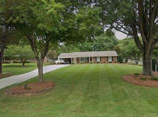 702 N Payne Rd, Winston Salem, NC 27127