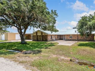 181 Pecan Dr, Port Lavaca, TX 77979
