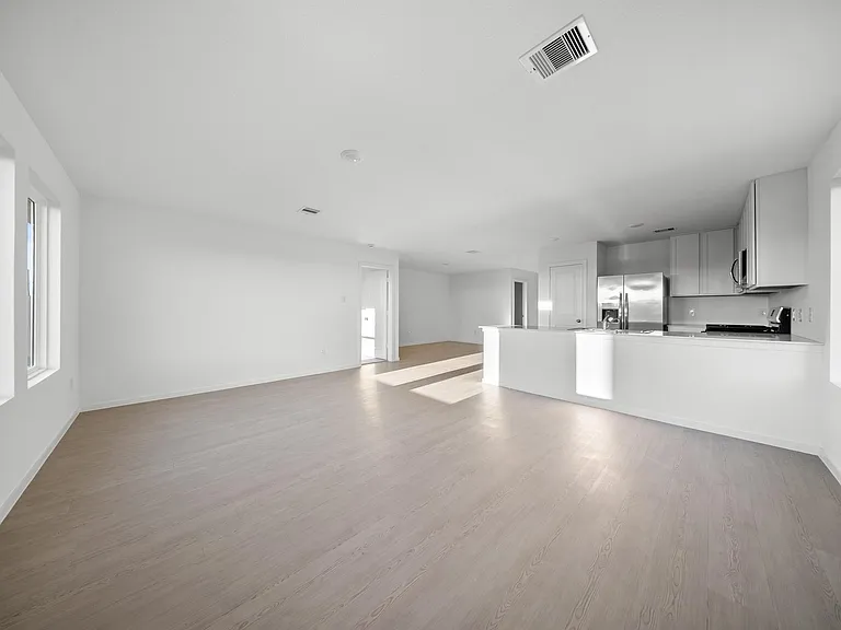 26651 Pampas Grass Ln — Photo 11