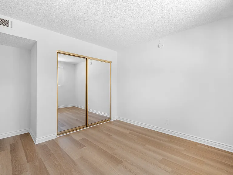 4248 Troost Ave #4 — Photo 21
