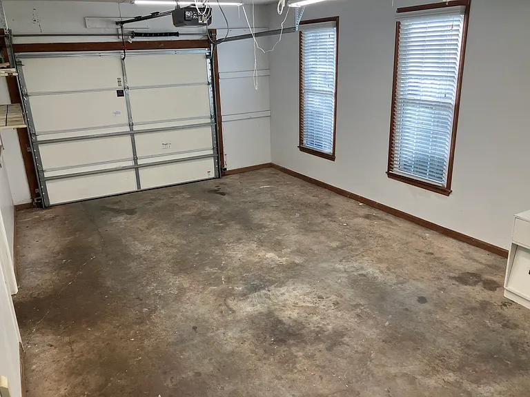 8709 Kenilworth Dr — Photo 29